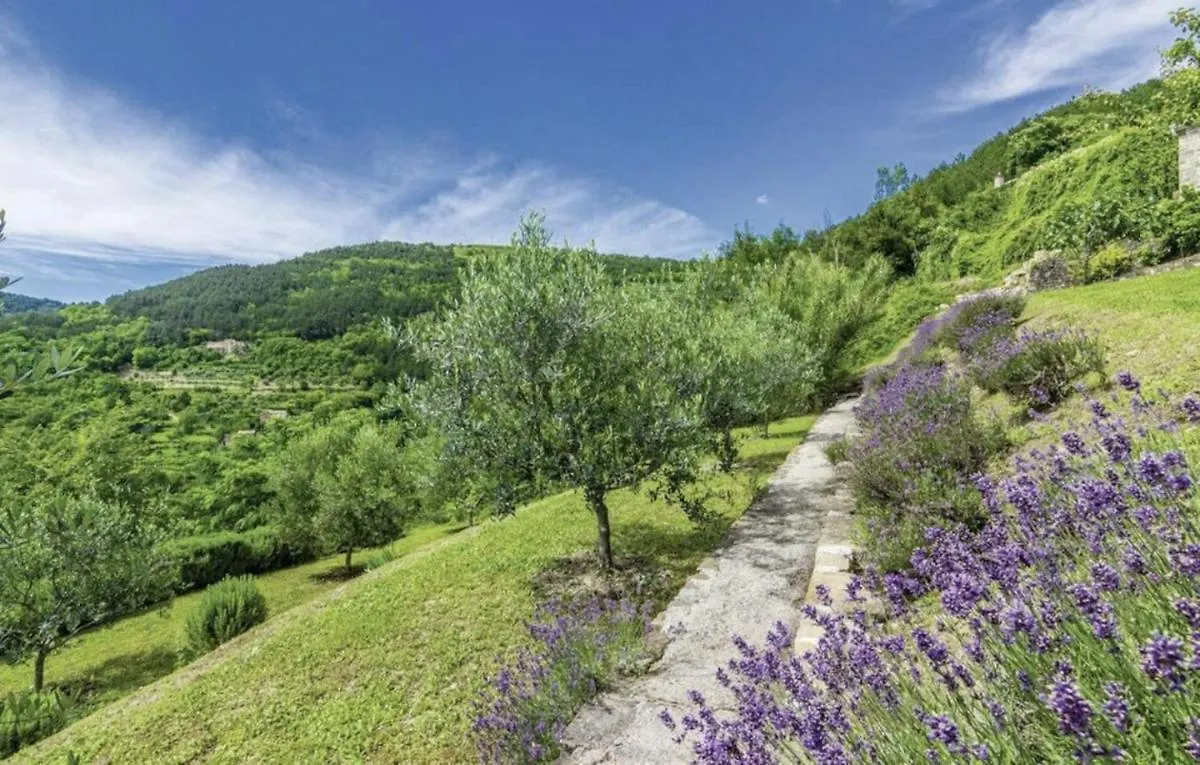 Villa Pasini In Livade - Haus Fuer 8 Personen
