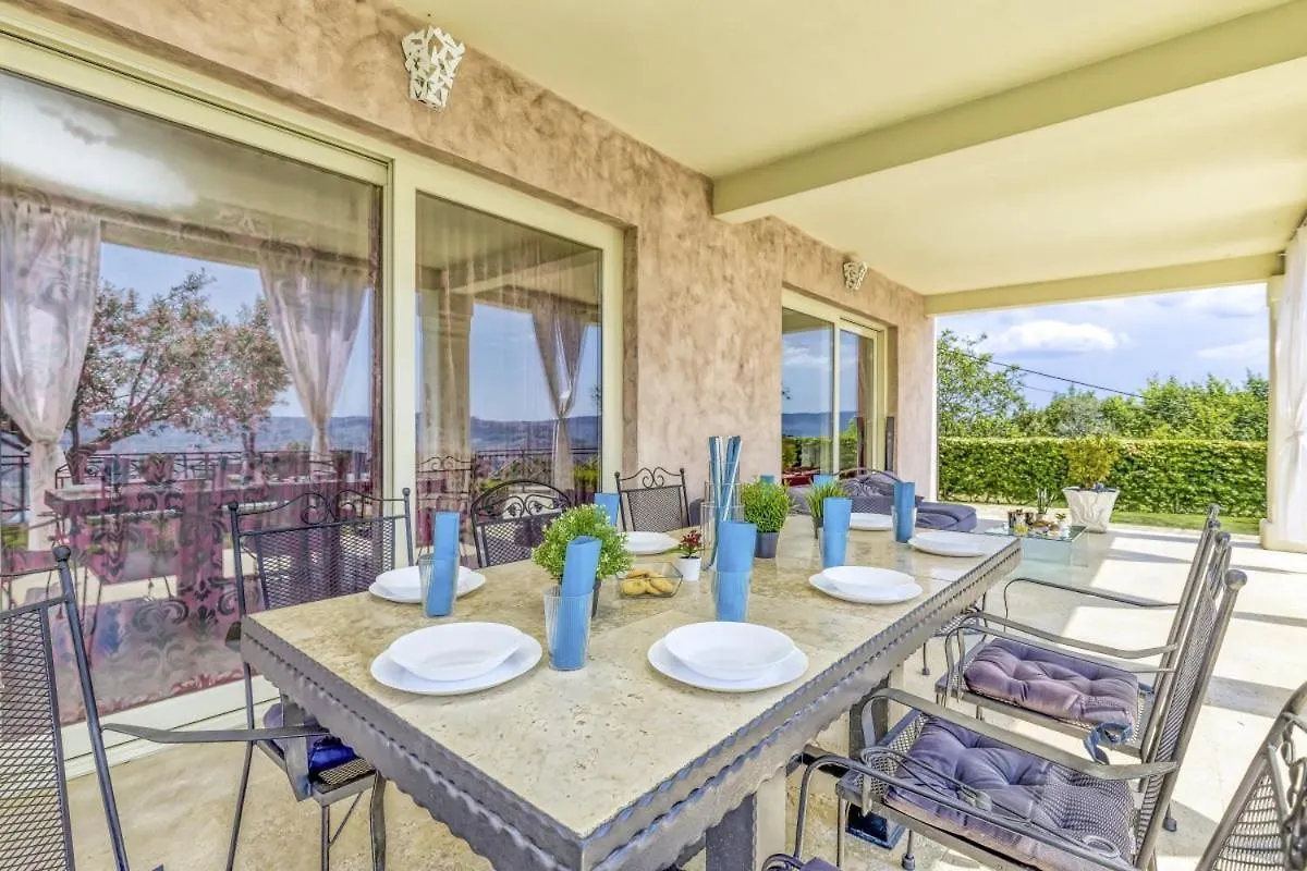 Villa Pasini In Livade - Haus Fuer 8 Personen Croatia